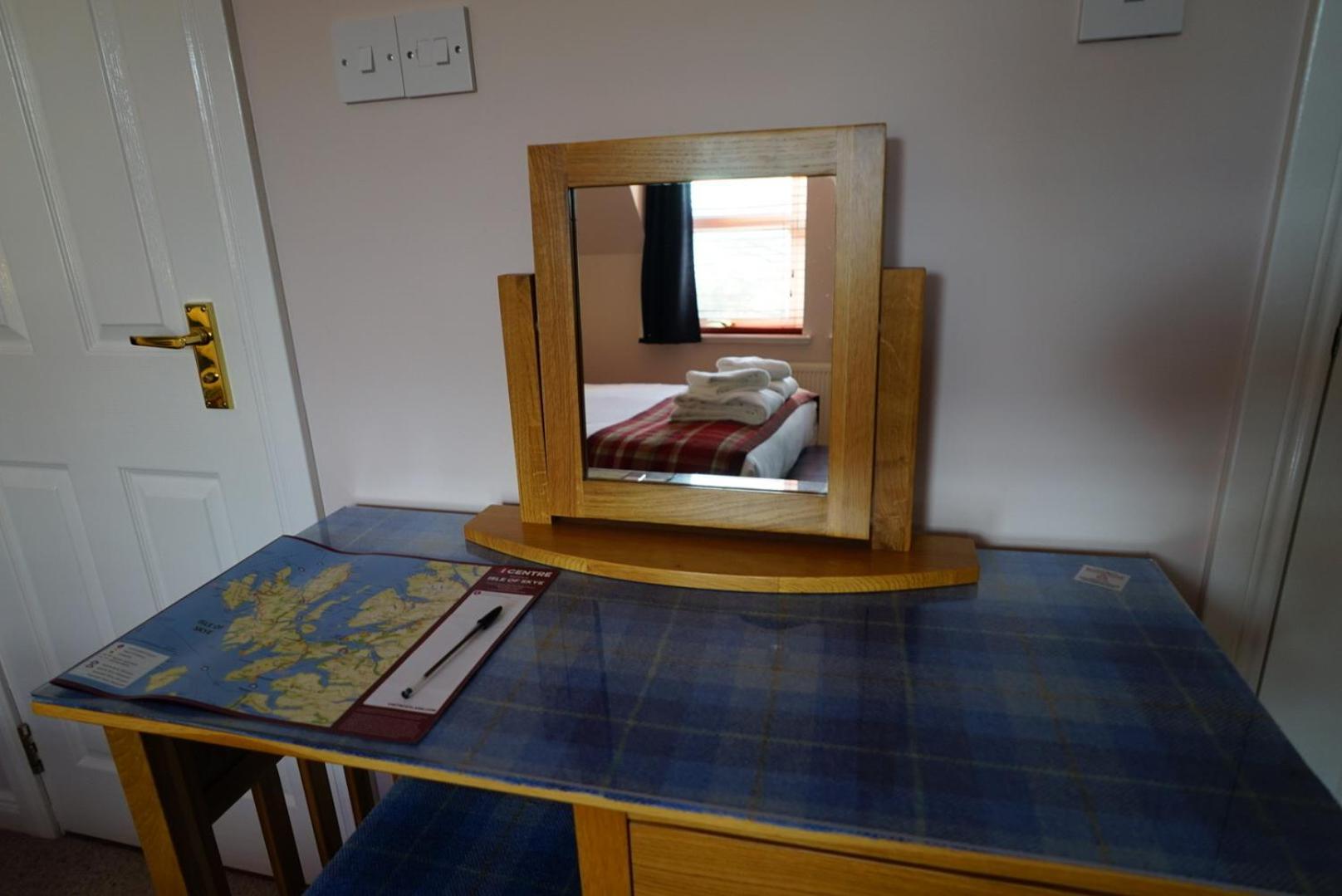 Trotternish B&B Portree Esterno foto